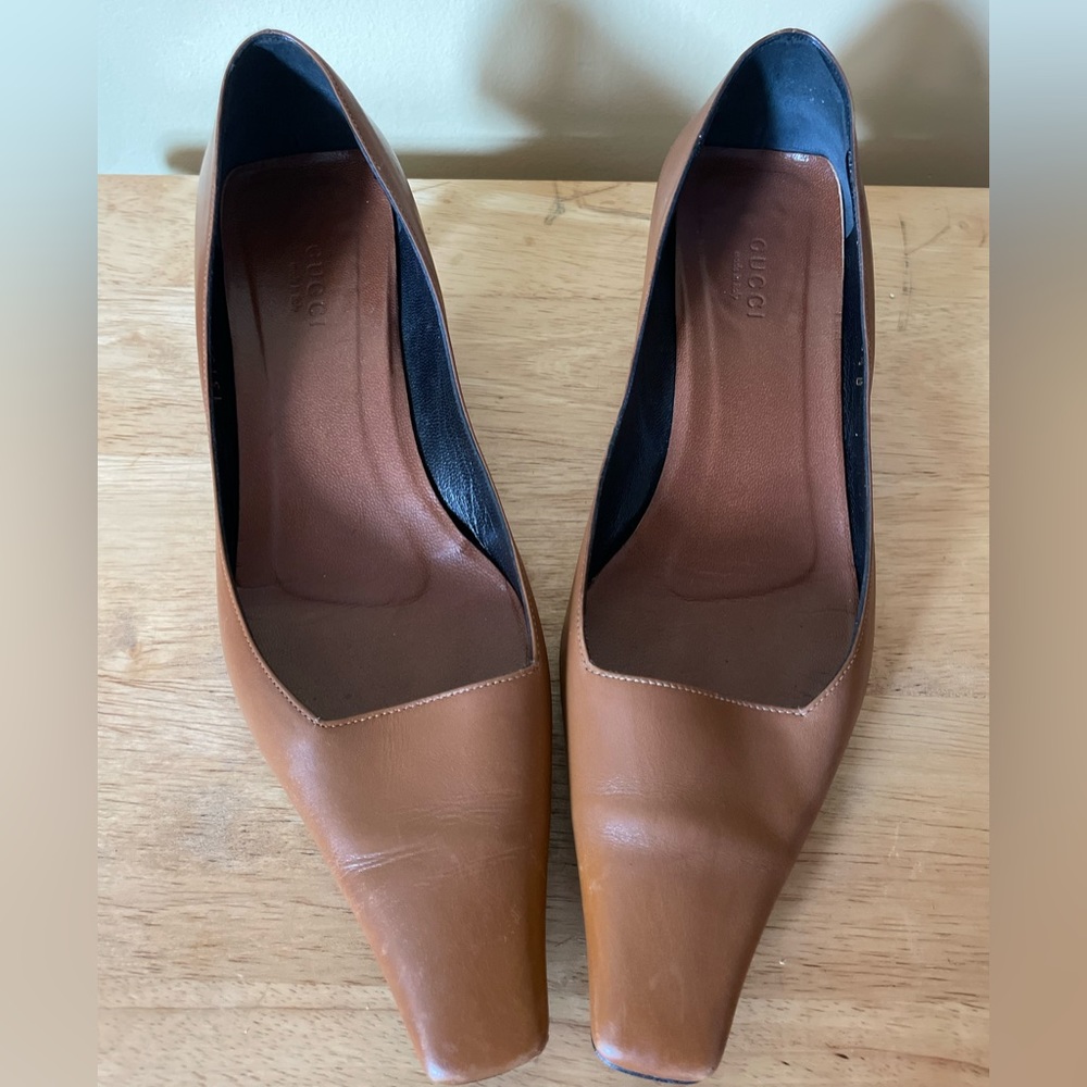 Gucci Brown Leather Kitten Heels